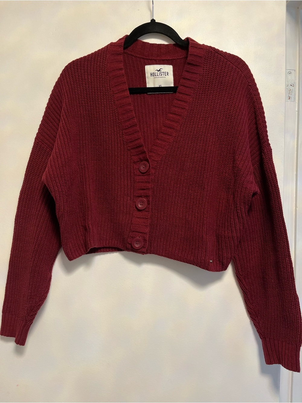 Burgundy Cropped V-Neck Button Cardigan